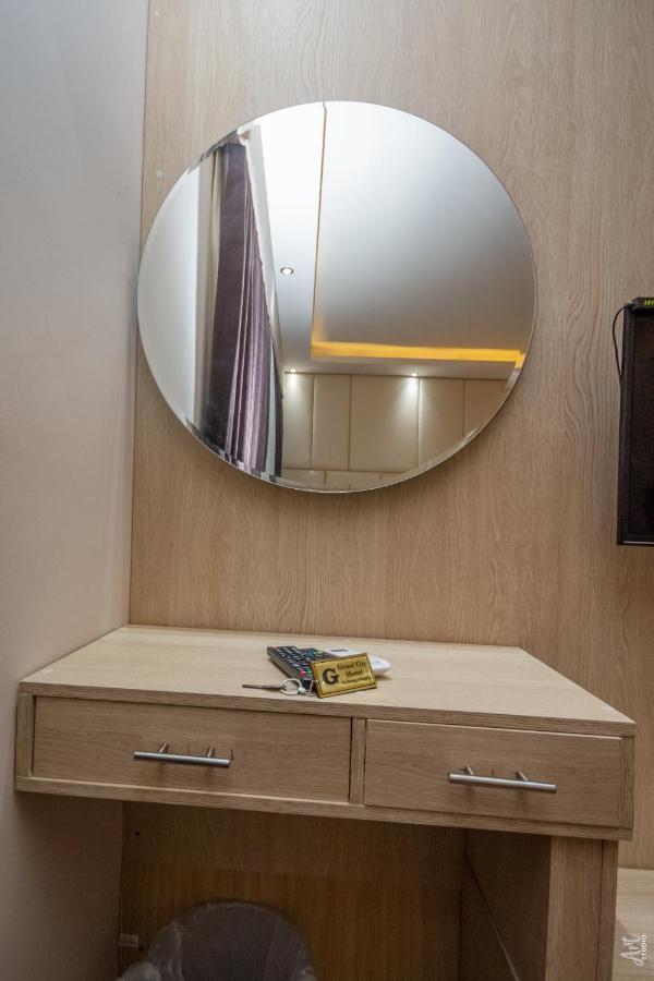 Grand City Hotel Kair Zewnętrze zdjęcie